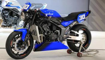 chua-ban-ra-ma-naked-bike-hoai-co-honda-cb1000f-da-co-ban-do-toi-noc-mua-ve-biker-chac-chan-khong-so-thieu-do-choi