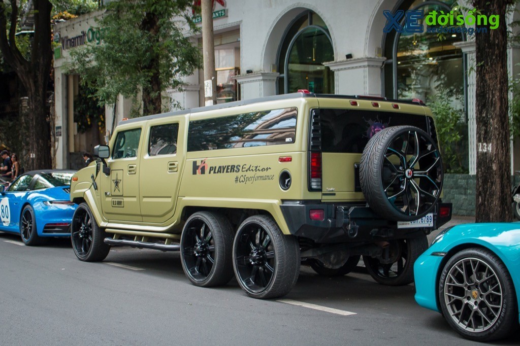 Từ “dân chơi” hoá “quân nhân”, Hummer H6 Players Edition tại Việt Nam nổi bật trong lớp áo mới ảnh 3