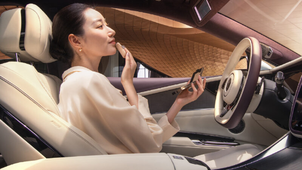 xedoisong_byd_yangwang_u7-6.jpg (230 KB)